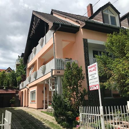 Friends Villa Apartments 2 Хевиз Экстерьер фото
