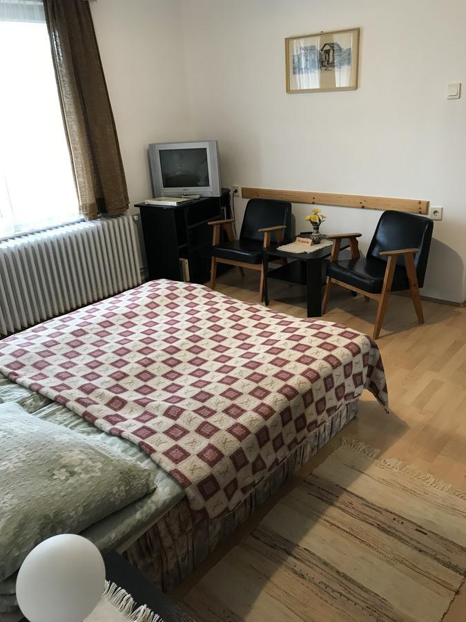 Friends Villa Apartments 2 Хевиз Экстерьер фото