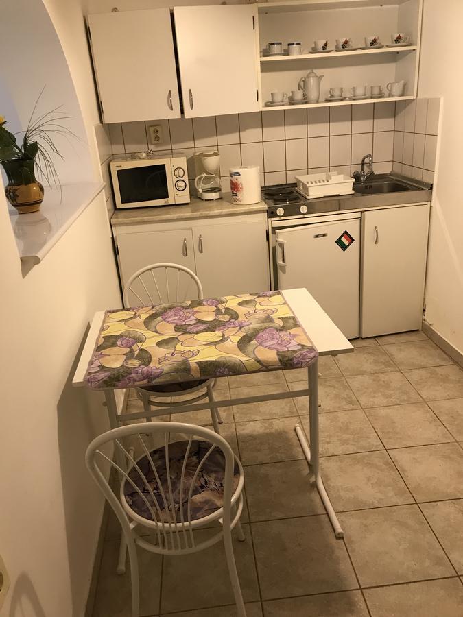 Friends Villa Apartments 2 Хевиз Экстерьер фото