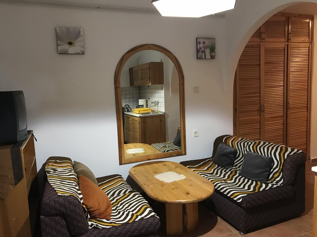 Friends Villa Apartments 2 Хевиз Экстерьер фото