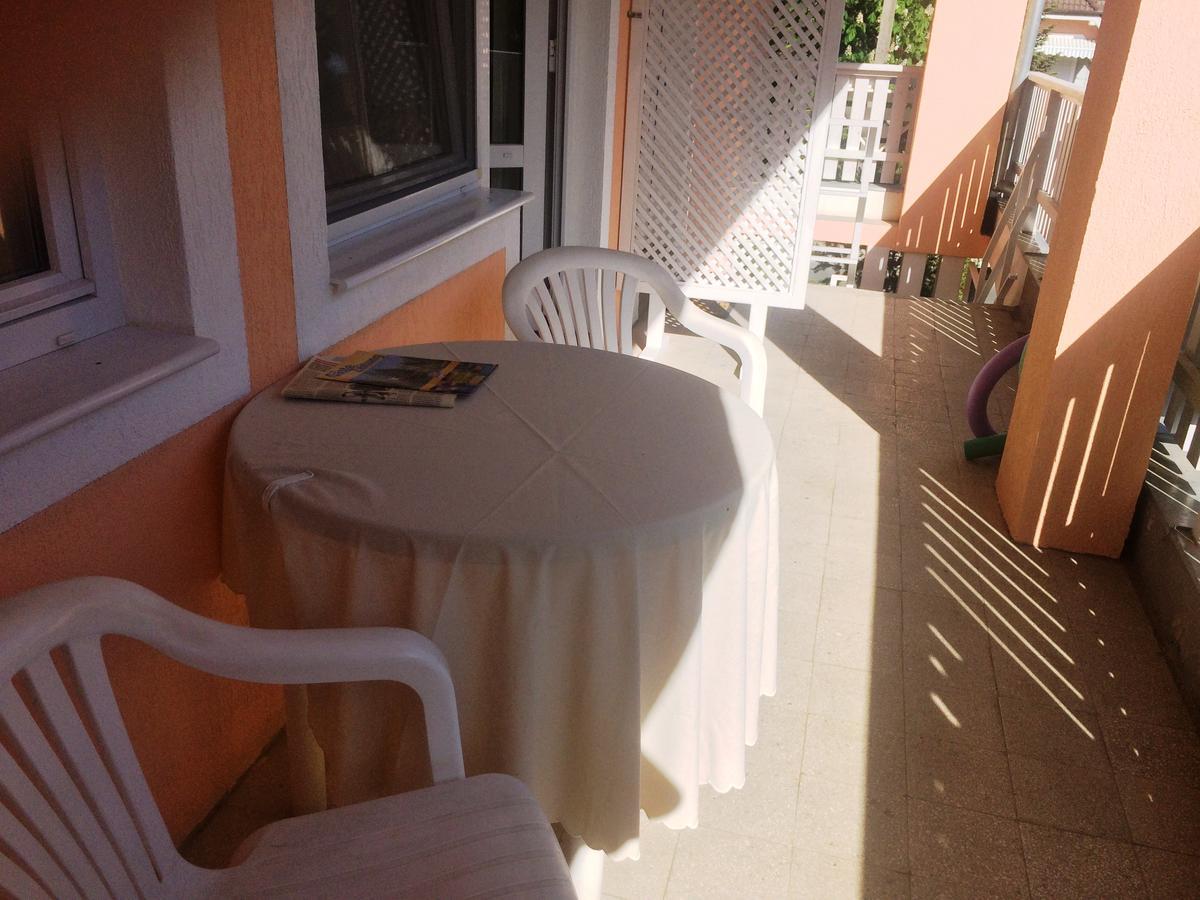 Friends Villa Apartments 2 Хевиз Экстерьер фото