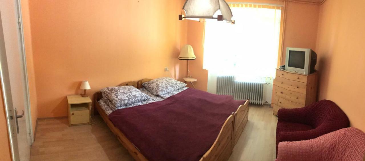 Friends Villa Apartments 2 Хевиз Экстерьер фото