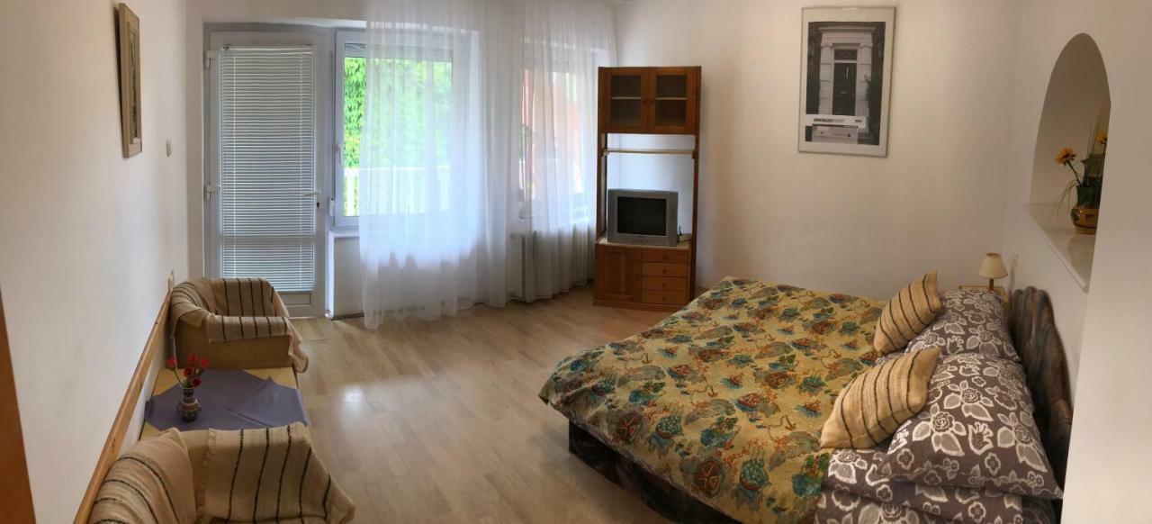 Friends Villa Apartments 2 Хевиз Экстерьер фото