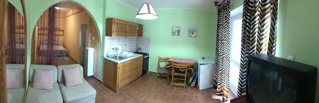Friends Villa Apartments 2 Хевиз Экстерьер фото